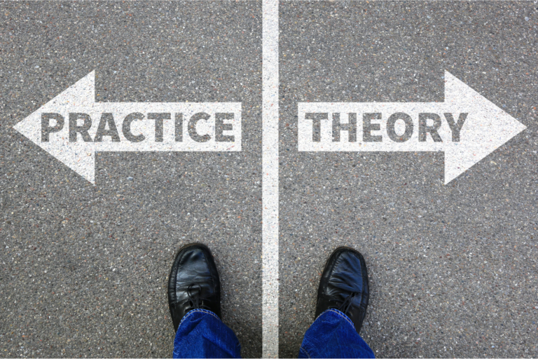 L'image montre une route sur laquelle se trouve deux directions. Sur la gauche, il y a Ã©crit "practice" donc "pratique" en FranÃ§ais. Et sur la droite, il y a Ã©crit "theory" donc "thÃ©orie" en FranÃ§ais.