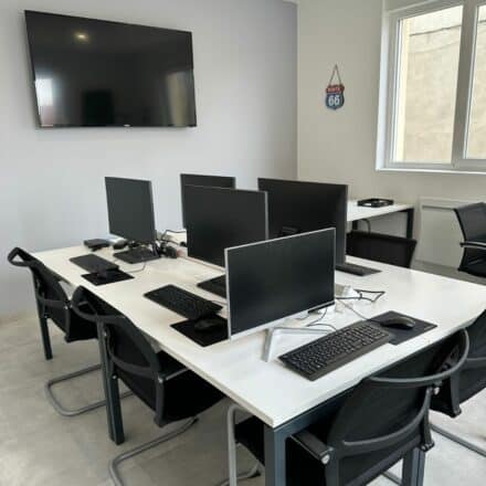 salle de formation Ã  cambrai pour plusieurs personnes - formation en groupe locaux
